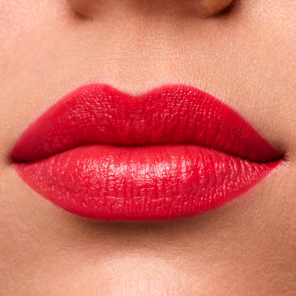 Estee Lauder. Longwear color. Dimensional Creme finish. Refillable. - Picture 3 of 3